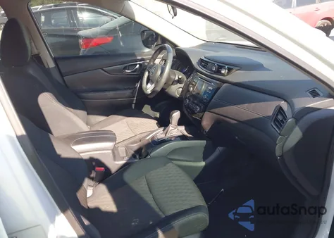 2017 Nissan Rogue Sv z USA, uszkodzony, nr VIN 5N1AT2MT2HC805905